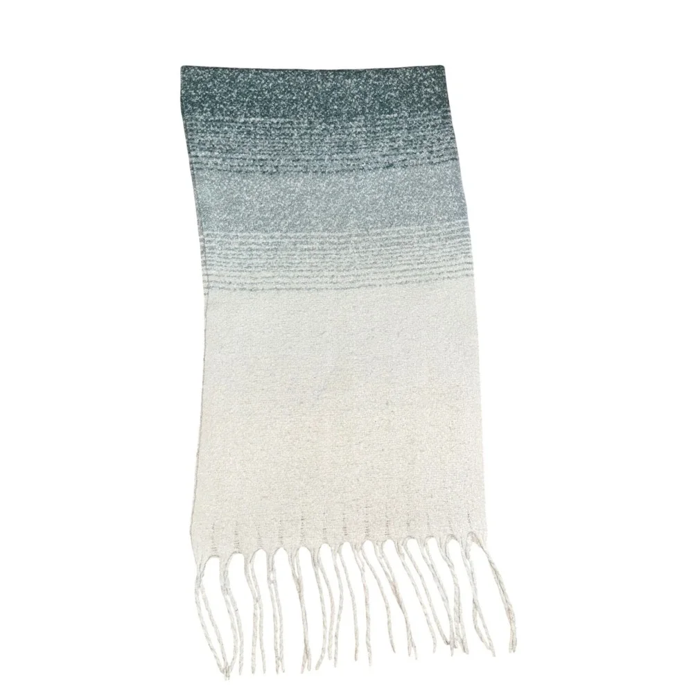 Mer-Sea & Co Scarf Womens OS‎ Green Cream Excellent Ombre Knit Fringe Wrap